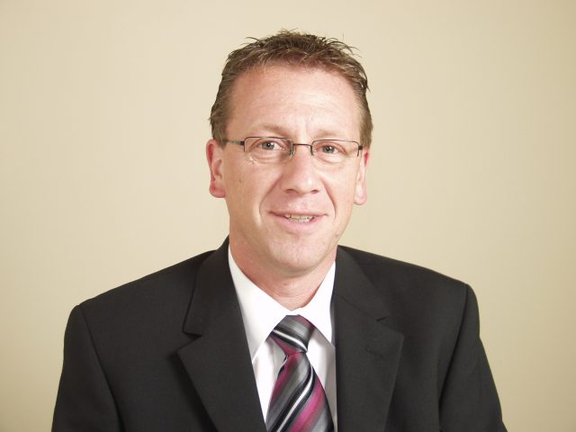 Eric Hugo, Stellvertretender Vorsitzender